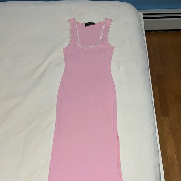 White Fox Boutique Dresses & Skirts - White Fox Boutique Pink Midi Dress